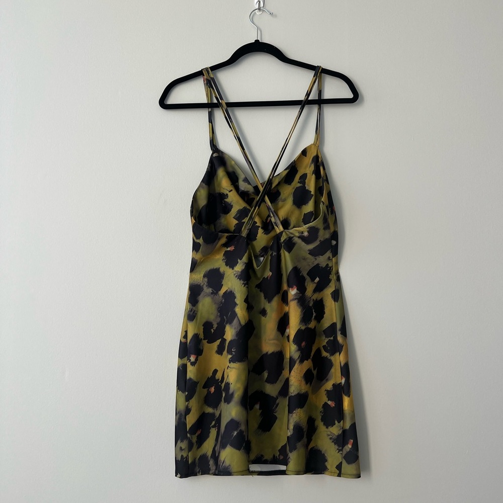GREEN LEOPARD PRINT MINI SLIP DRESS | ASOS - Picture 4 of 5